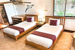 Birds and Bees Resort