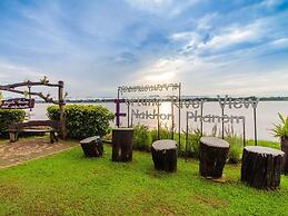 Fortune River View Hotel Nakhon Phanom