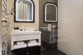 Hotel Le Narcisse Blanc & Spa