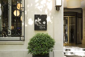 Hotel Le Narcisse Blanc & Spa