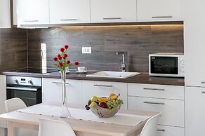 Luxury Apartments Jolara