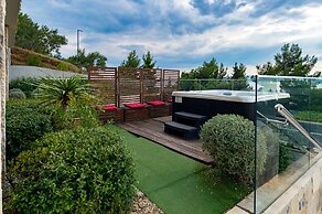 Luxury Apartments Jolara