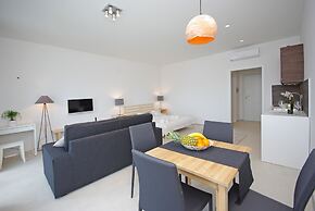 Luxury Apartments Jolara