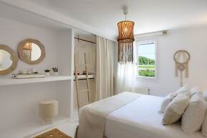 Amalgam Homes Paros Beachfront Villa