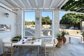 Amalgam Homes Paros Beachfront Villa
