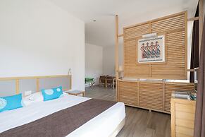 Hotel Baia Di Conte