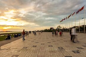 Crowne Plaza Vientiane by IHG