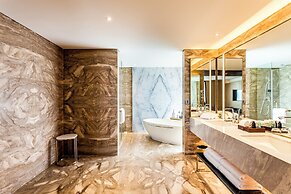 Crowne Plaza Vientiane by IHG