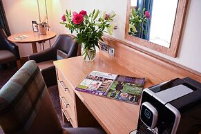 Craigmhor Lodge & Courtyard