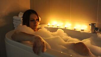 Craigmhor Lodge & Courtyard