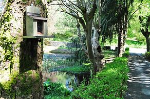 Craigmhor Lodge & Courtyard