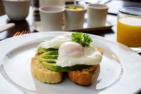 Craigmhor Lodge & Courtyard