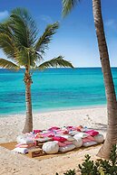 Zemi Beach House, LXR Hotels & Resorts