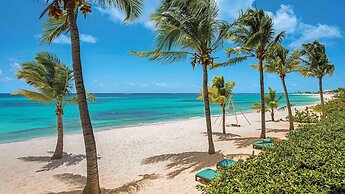 Zemi Beach House, LXR Hotels & Resorts