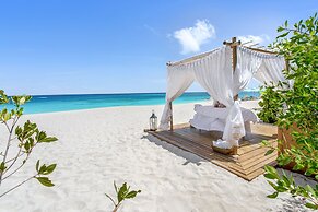 Zemi Beach House, LXR Hotels & Resorts