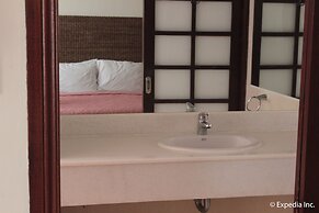 Wild Orchid Beach Resort