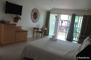 Wild Orchid Beach Resort