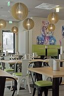 Super 8 by Wyndham Munich City West