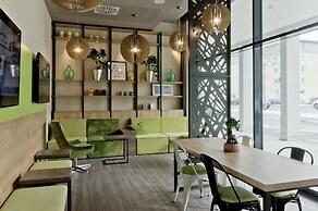 Super 8 by Wyndham Munich City West