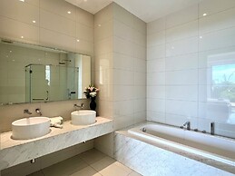 The View Phuket By Resava