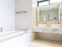 The View Phuket By Resava