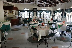La Esperanza Hotel