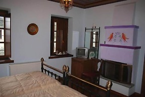 Nikolas Guesthouse