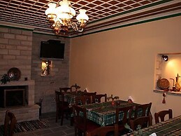 Nikolas Guesthouse