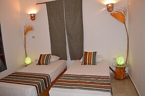 The Cozy Beach House