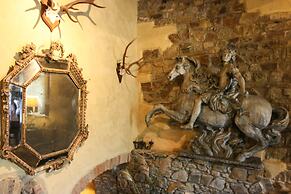 Chianti Yoga - The Tuscan Collection