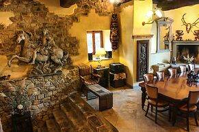 Chianti Yoga - The Tuscan Collection