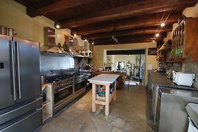 Chianti Yoga - The Tuscan Collection