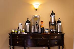 The Mount Vernon Grand Hotel