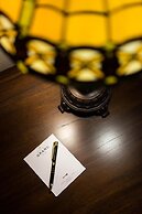 The Mount Vernon Grand Hotel