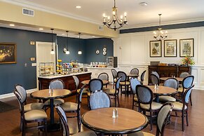 The Mount Vernon Grand Hotel