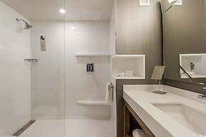 Courtyard by Marriott Montreal West Island/Baie D'Urfe