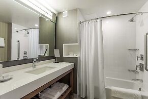 Courtyard by Marriott Montreal West Island/Baie D'Urfe