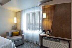 Courtyard by Marriott Montreal West Island/Baie D'Urfe