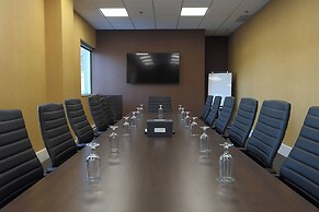 Courtyard by Marriott Montreal West Island/Baie D'Urfe