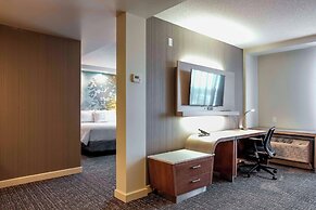 Courtyard by Marriott Montreal West Island/Baie D'Urfe