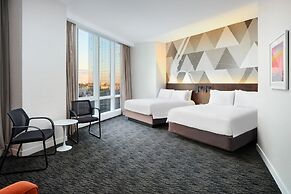 Courtyard Long Island City/New York Manhattan View