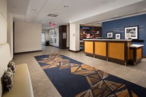 Hampton Inn & Suites Falls Church