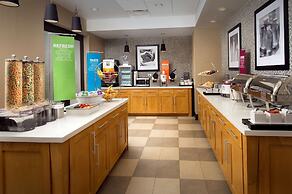 Hampton Inn & Suites Falls Church