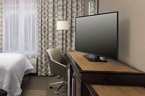 Hampton Inn & Suites Falls Church