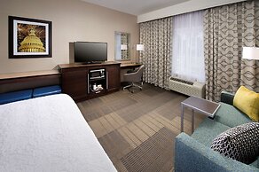 Hampton Inn & Suites Falls Church