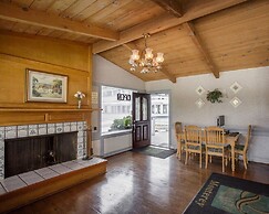 Arbor Inn Monterey
