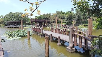 Dongshan River Left bank B&B