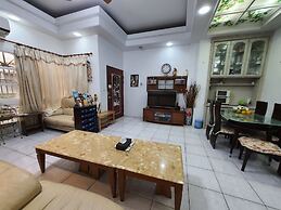 Dongshan River Left bank B&B