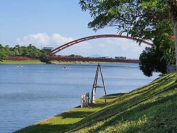 Dongshan River Left bank B&B