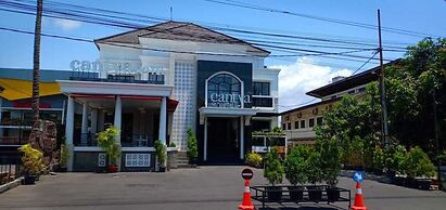 Cantya Hotel